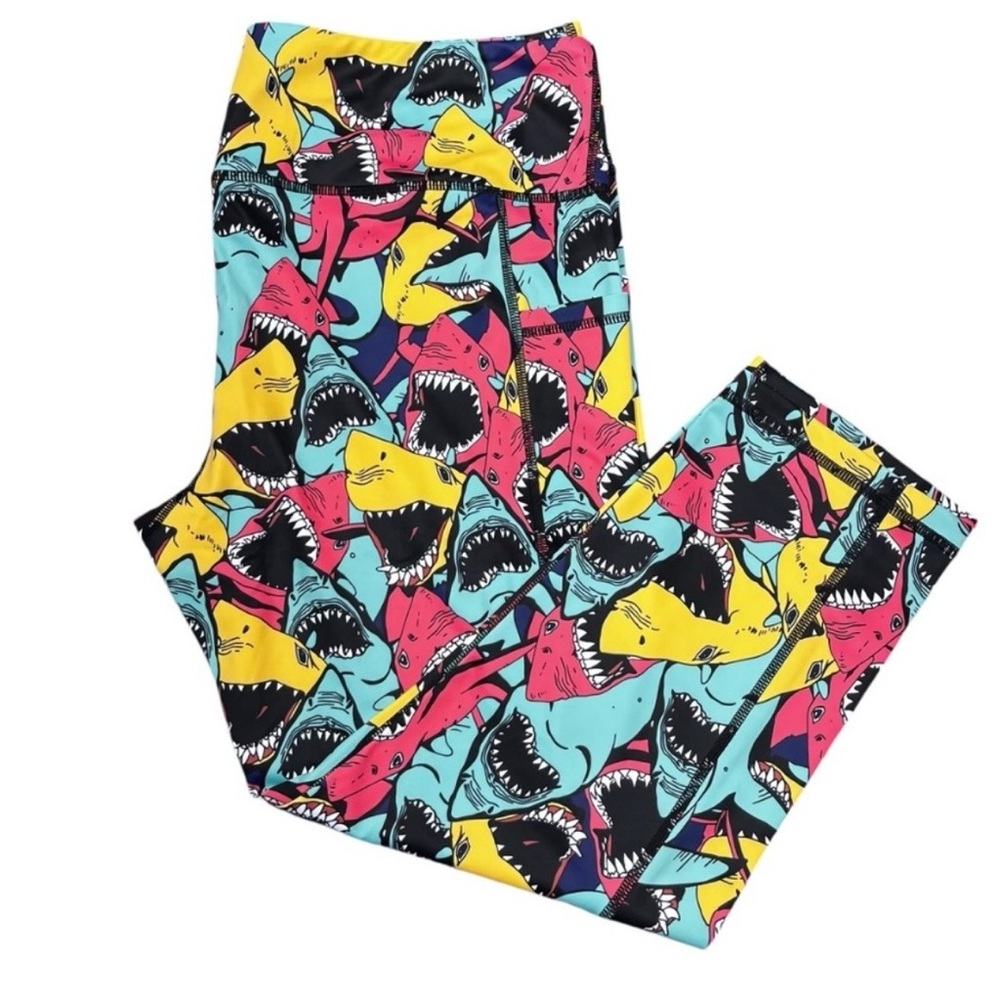 NWOT CVG-Constantly Varied Gear Leggings"Shark Attack" Pattern Size M